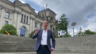 Umfrage : Wen hättest du lieber als  Parteivorsitzenden der AfD? [38926]Alice We...