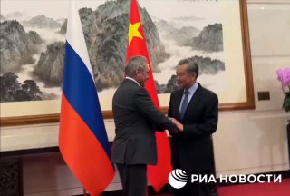 Shoigu met with Chinese Foreign Minister Wang Yi in Beijing @DDGeopolitics | Soc…