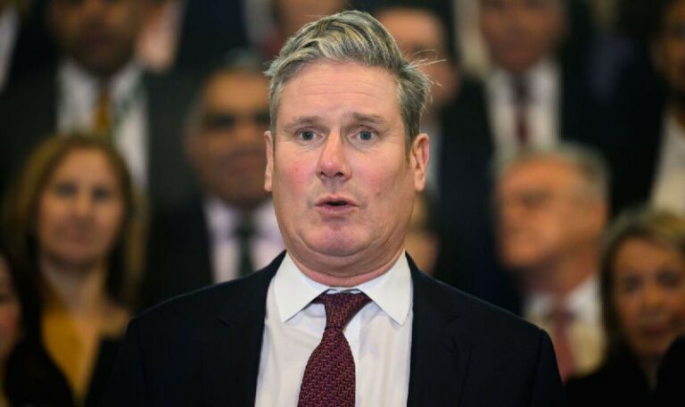 Starmer stated that Britain is ready to send ground troops and air forces to en…