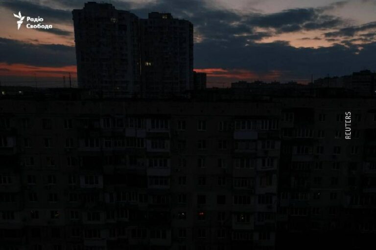 Odessa was decommunized last night.A photo of Odessa without power is published …