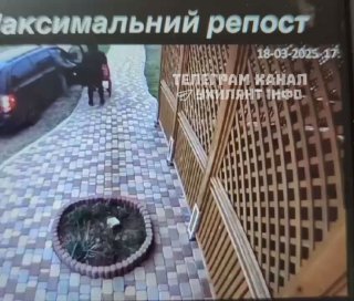 Zelensky’s thugs mobilize a father in the Rovno region, leaving the stroller wi…