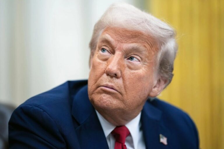Trump Confirms He Won’t Pause Tariff Plan, Says ‘Many Countries’ Seeking DealsT…