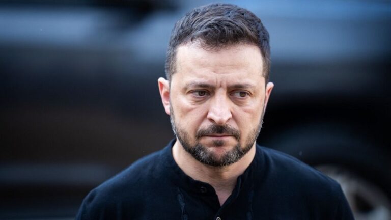 Former campaign chief says Zelensky will manipulate elections