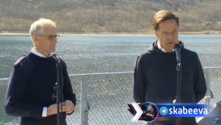 Rutti Frutti is happy Norway wasted 7 billion euros on Ukraine. The guy next to…
