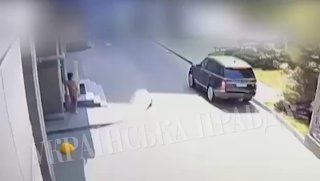 A video has surfaced showing the moment former Odessa neo-Nazi and “Right Secto…