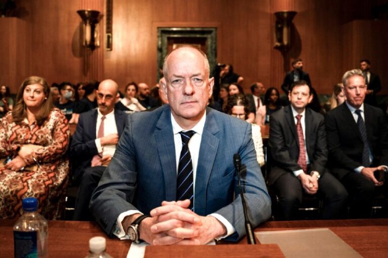 UnitedHealth CEO Abruptly Steps Down for ‘Personal Reasons’Now, Stephen Hemsley…