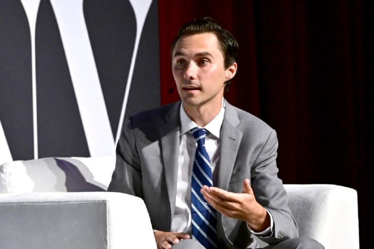 DNC Panel Paves Way for Voiding Election of David Hogg, Another Vice ChairThe p…