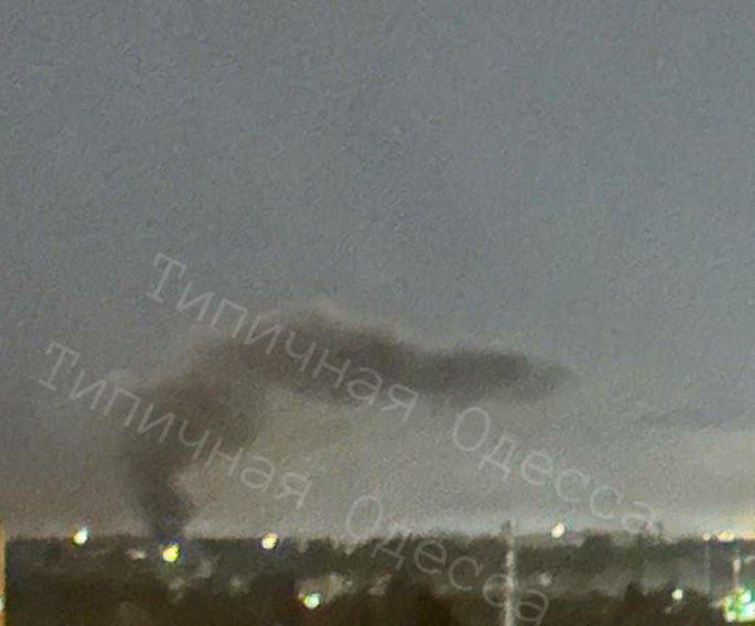 Drone strike in Odessa earlier this evening. @DDGeopolitics | Socials | Donate …