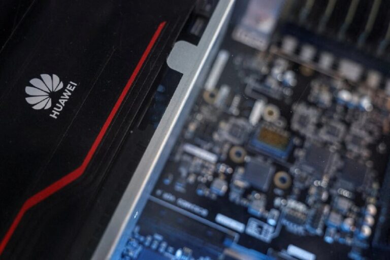 US Issues Huawei Chips Warning, Signaling New AI Diffusion RuleThe Department o…