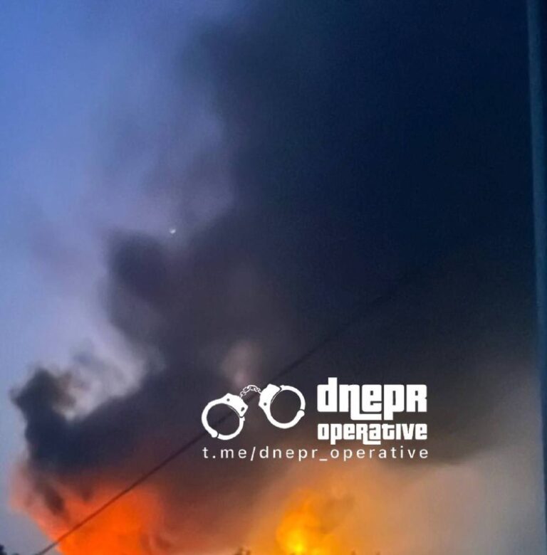Dnepropetrovsk. Several explosions and Gerans still flying over the region @DDG…