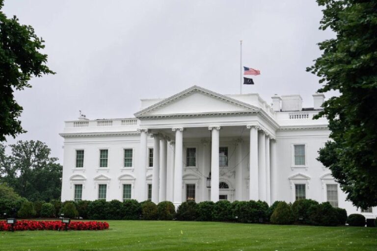 Appeals Court Partially Allows White House to Restrict AP’s AccessA district co…