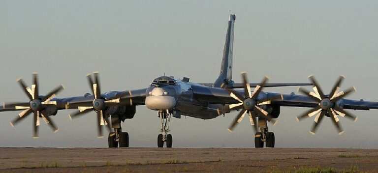 Ukrainians report the takeoff of Tu-95 and Tu-22 bombers, along with the deploy…