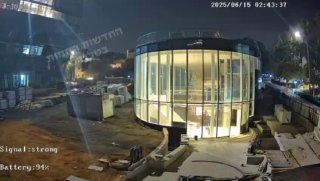 Video showing the moment a missile struck the Weizmann Institute of Science. @D…