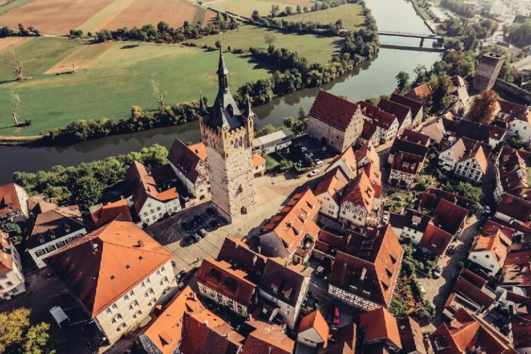Woman Lives Rent Free at 196 feet in an 800-Year-Old Tower—Here’s How She Does …