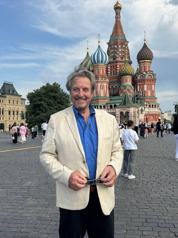 Elon Musk’s father Errol Musk arrived in Moscow to speak at the “Forum of the Fu…