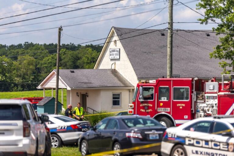 2 Women Killed in Kentucky Church Shooting, Suspect Also DeadThe suspect shot a…