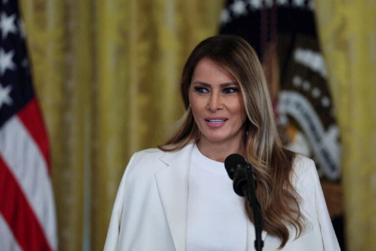 First Lady Melania Trump Pens Letter to Putin About Protecting ChildrenRead mor…