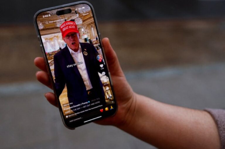 𝗧𝗿𝘂𝗺𝗽 𝘁𝗼 𝗦𝗶𝗴𝗻 𝗧𝗶𝗸𝗧𝗼𝗸 𝗨𝗦 𝗗𝗲𝗮𝗹 𝗼𝗻 𝗧𝗵𝘂𝗿𝘀𝗱𝗮𝘆Trump will extend the divestment deadli…