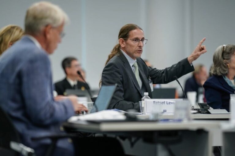 What to Know About Pending Changes to Vaccines Against COVID-19, MeaslesA feder…