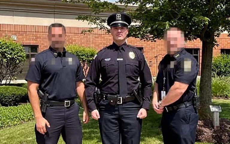 ICE Arrests Illegal Immigrant Working as Illinois Police OfficerRead morehttps:…