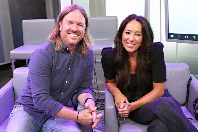 Chip and Joanna Gaines Share Why They Don’t Allow Their 5 Kids to Use Social Med…