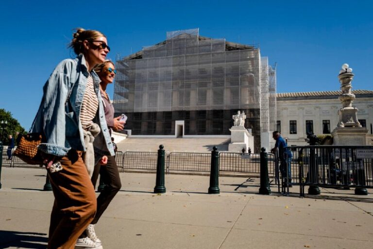 Trump Asks Supreme Court to Allow His National Guard Deployment to ChicagoRead …