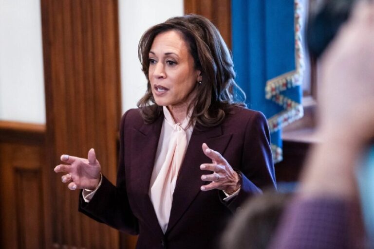 Harris Says Biden ‘Greatly Disappointed’ Her, Weighs Future Run in Podcast“Ther…
